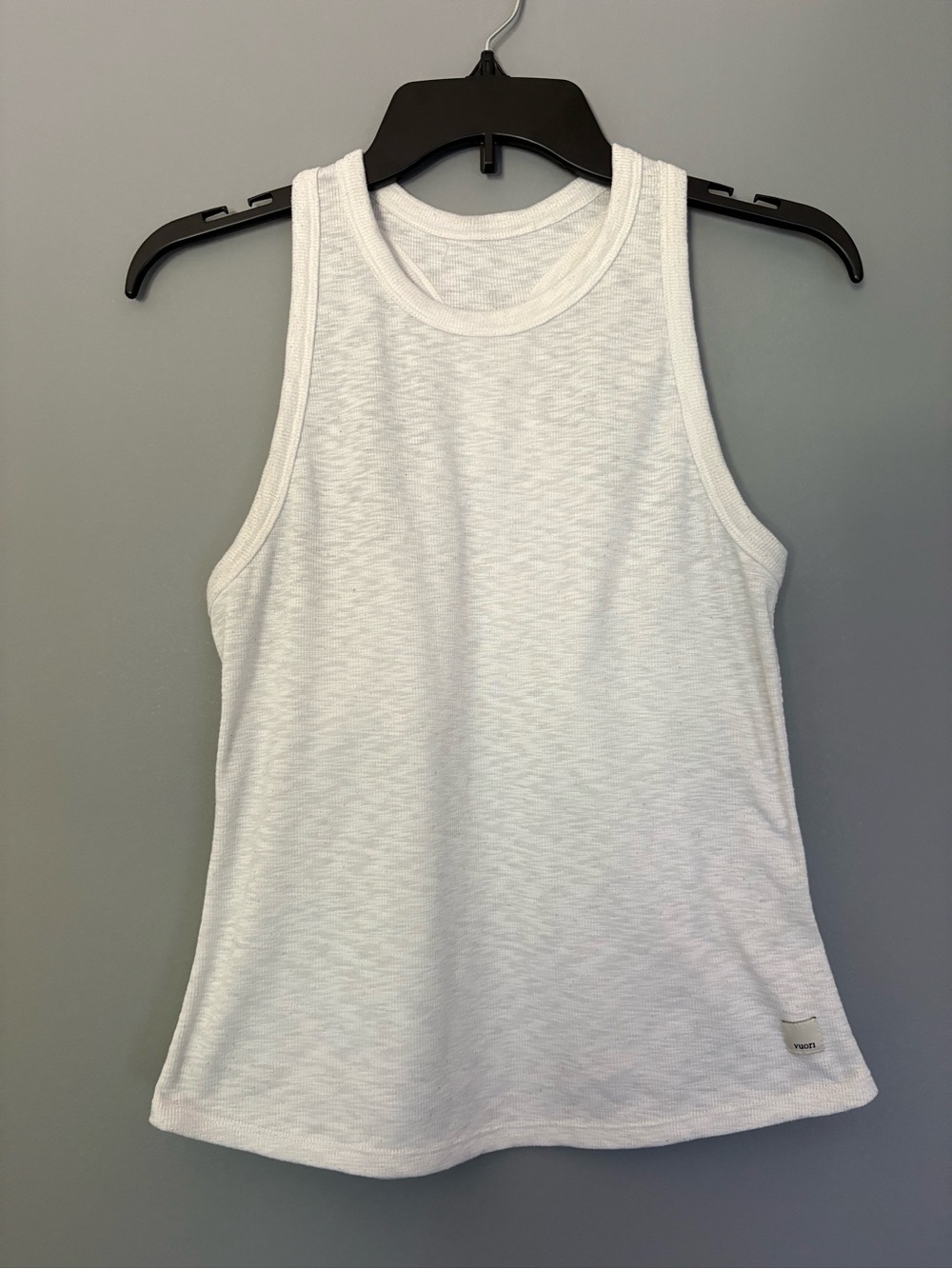 Vuori Size Medium Oatmeal Beige Racerback Tank Top